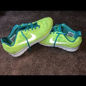 Nike Free shoes - like new